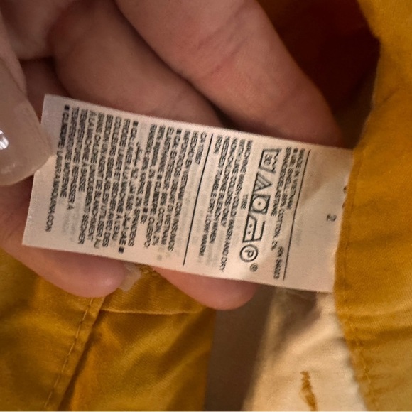 Old Navy Everyday Shorts Mustard Yellow Chino Cotton Casual Summer Size 2 Fun - Picture 4 of 8